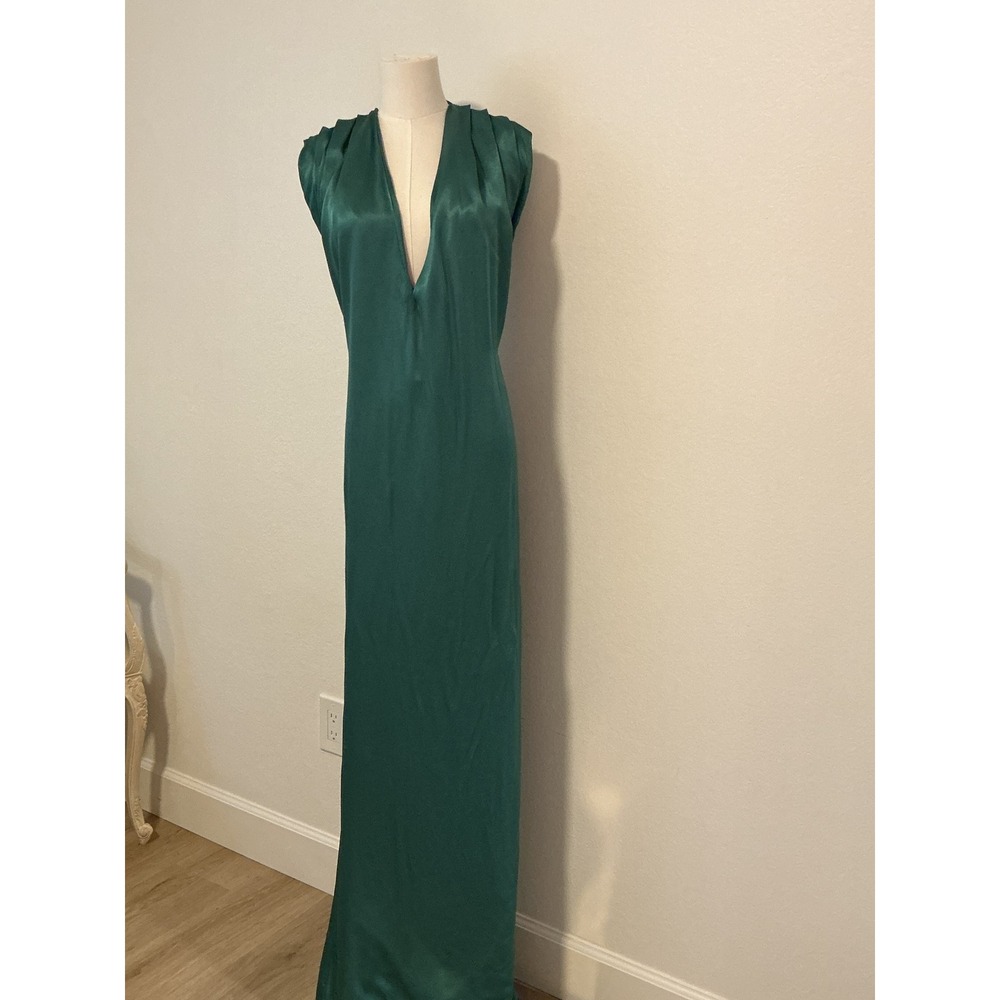 Emerald Green Satin Open Back Plunging V-Neck Sleeveless Maxi Gown Formal Dress - Picture 2 of 3